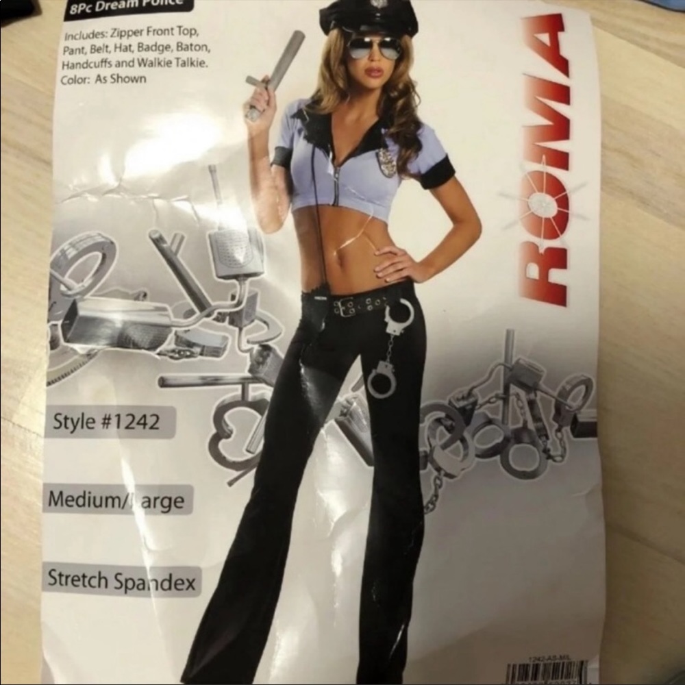 Costume